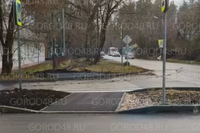 В Липецке нашли пешеходный переход, который ведет в никуда