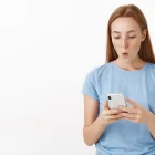 Благовещенку оштрафовали за оскорбление учителя и ученицы в школьном чате