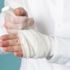 За перелом пальца спортсмена заплатит городское управление благоустройства