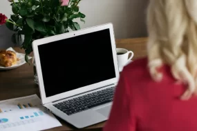 Россияне сталкиваются с блокировкой аккаунтов на «Госуслугах» после активности