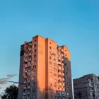 Стало известно, сколько многоэтажек смогли отремонтировать власти в 2025 году