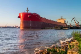 OilCapital: Экспорт нефти РФ отправился в рекордное пике и накапливается