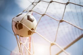 Александр Тихонов подверг критике Артёма Дзюбу