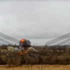 В небо начали подниматься огромные огненные сферы после удара по танкам ВСУ