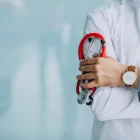 «Молниеносный убийца»: менингит под маской ОРВИ может привести к смерти