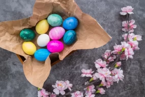 В РПЦ рассказали о правильной утилизации скорлупы от пасхальных яиц