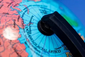 ЕАDaily: Страны НАТО ведут последовательную блокаду сообщения с Калининградом