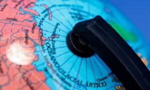 ЕАDaily: Страны НАТО ведут последовательную блокаду сообщения с Калининградом