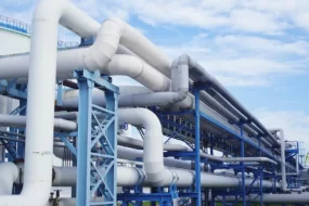 Стоимость газа в Европе растет на фоне блокады Ормузского пролива США