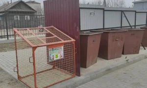 В селе Бурятии камеры сняли выгрузку земли в контейнеры прямо с борта авто