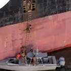 Эксперты обсуждают кадры высадки десанта КСИР на контейнеровоз в Ормузе