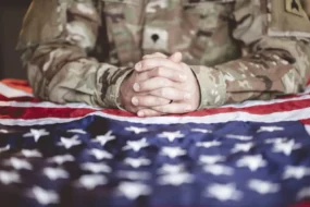 Военный эксперт Кнутов: США не обошли сокрушительные потери в Иране