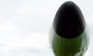 Иранские военные отправили мощные ракеты на главные площади Тегерана