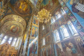 Священник РПЦ оценил тренд «воскрешения» людей на фото с помощью ИИ