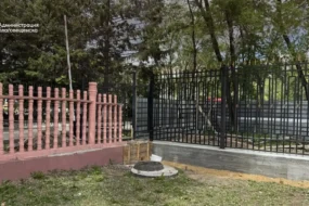 Вокруг старинной гимназии Благовещенска появится кованая изгородь