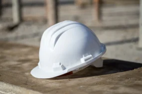 Под Белогорском на стройке погиб рабочий