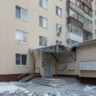 УК выплатила 200 тысяч рублей пенсионерке, поскользнувшейся у подъезда