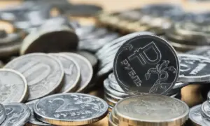 Эксперты ответили, грозит ли подорожание доллара до 100 рублей
