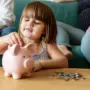 Чиновники требовали от семьи вернуть выплаченные пособия из-за сбоя компьютера