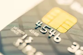 Амурчанину грозит до 3-ех лет за продажу старой банковской карты