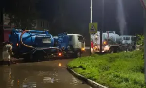Благовещенск ушел под воду: за ночь с улиц города откачали десятки тысяч литров