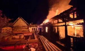 Пошли назад за паспортом и телефоном: двое братьев трагически погибли на пожаре в Белогорске