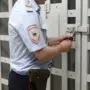 С пистолетом и перцовым баллончиком: банда в Приамурье похитила невиновного человека