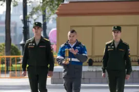 В Благовещенске зажгли постоянный Вечный огонь у памятника воинам-амурцам