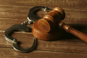 В Зее перед судом предстанет 17-летний подросток за кражу денег у отца
